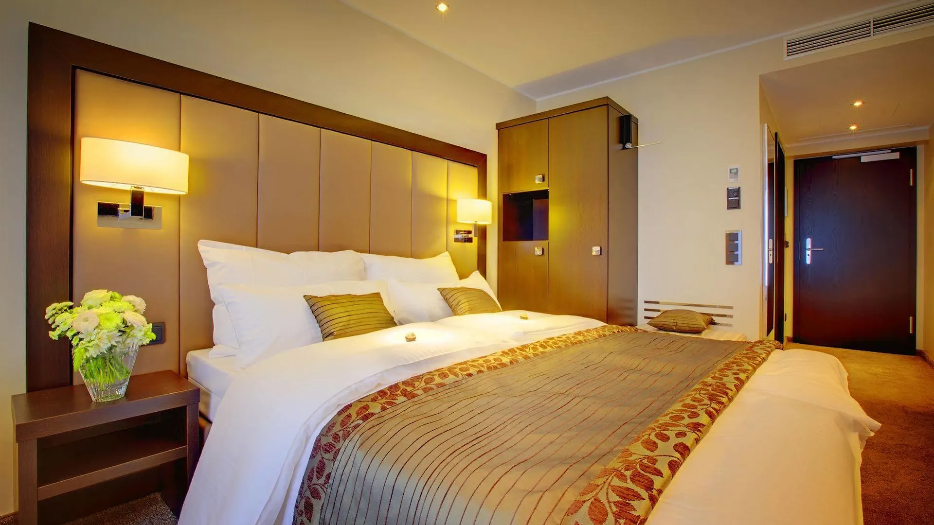 ****  Hotel Favor Düsseldorf Allemagne
